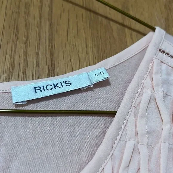 Pink Blouse - Picture 4 of 4